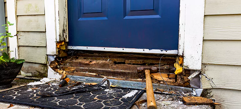 Broken Door Jamb Repair in Alafaya, FL